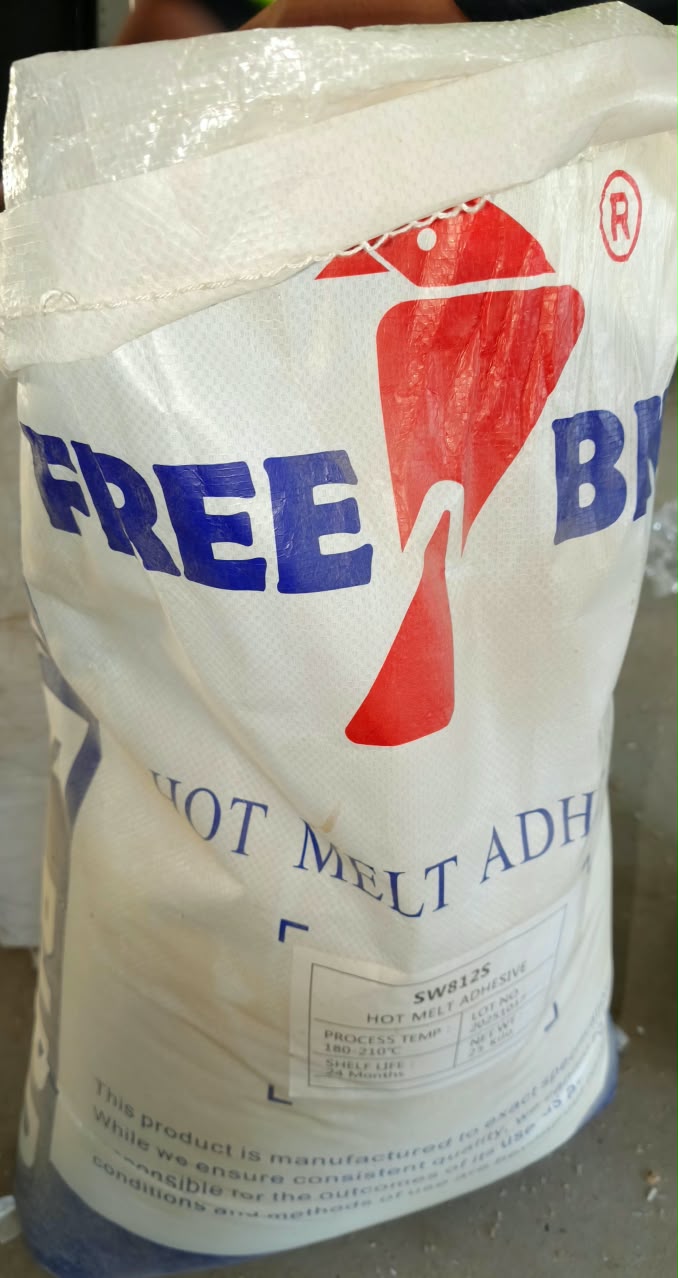 Adhesivo Termofusible FREE BIRD SW8126 – Blanco